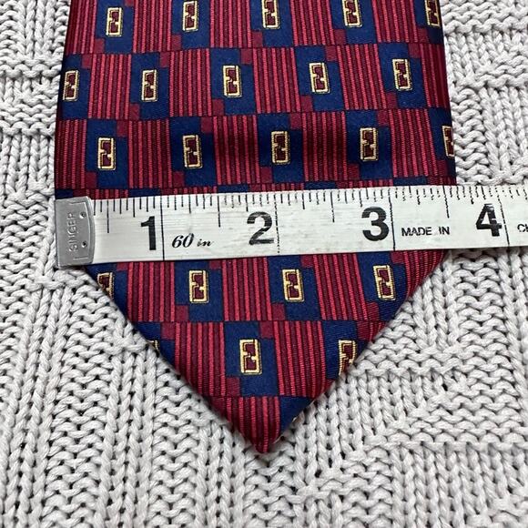 Vintage Fendi red monogram geometric silk tie - Picture 7 of 7